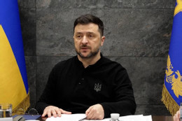 tong thong Ukraine The Guardian.jpg