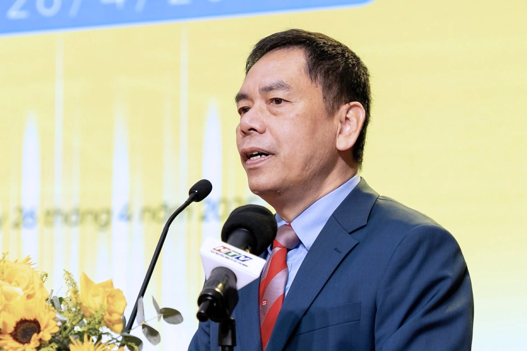 Trường đại học có tới 10 phó hiệu trưởng