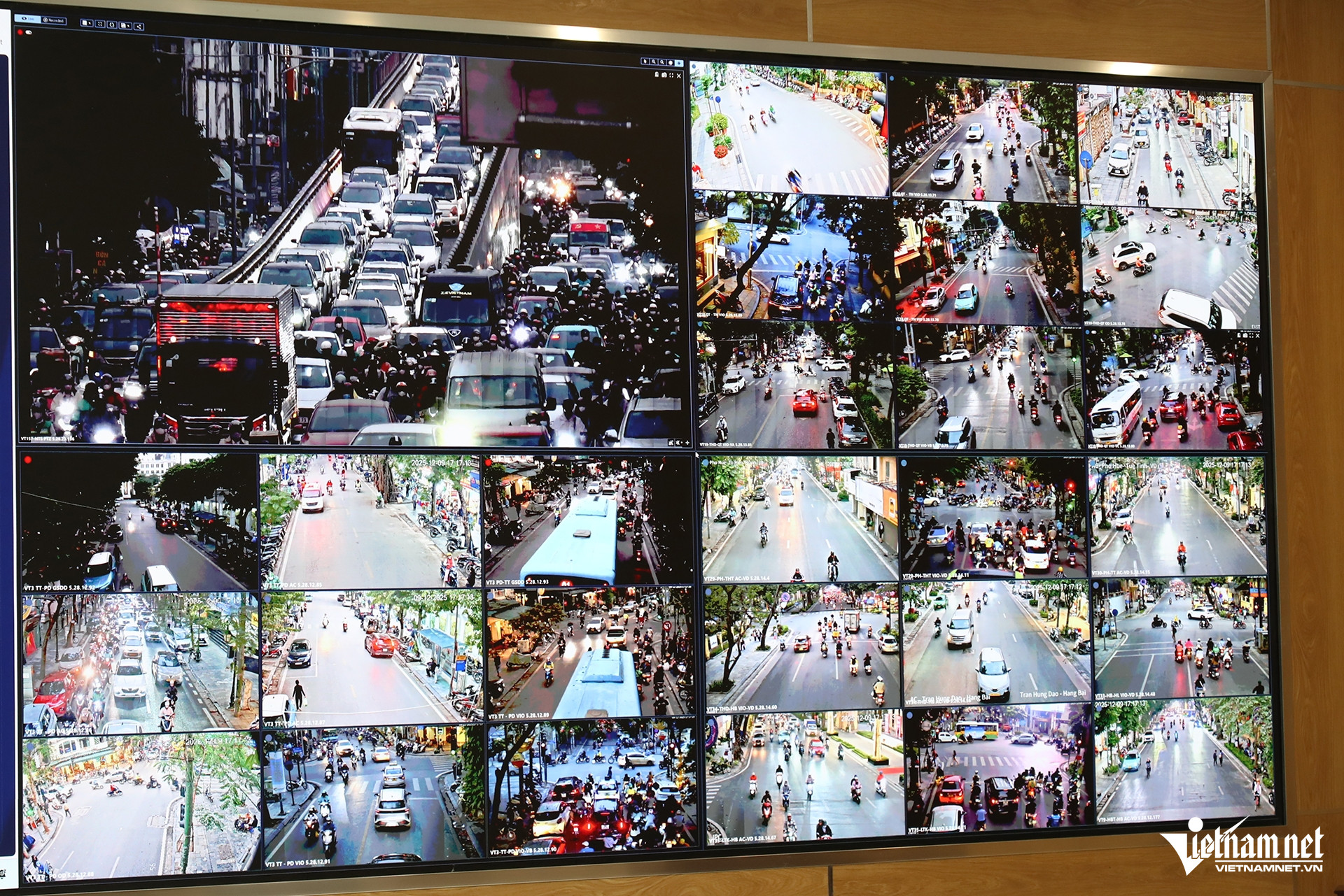 W-camera AI 11.JPG.jpg