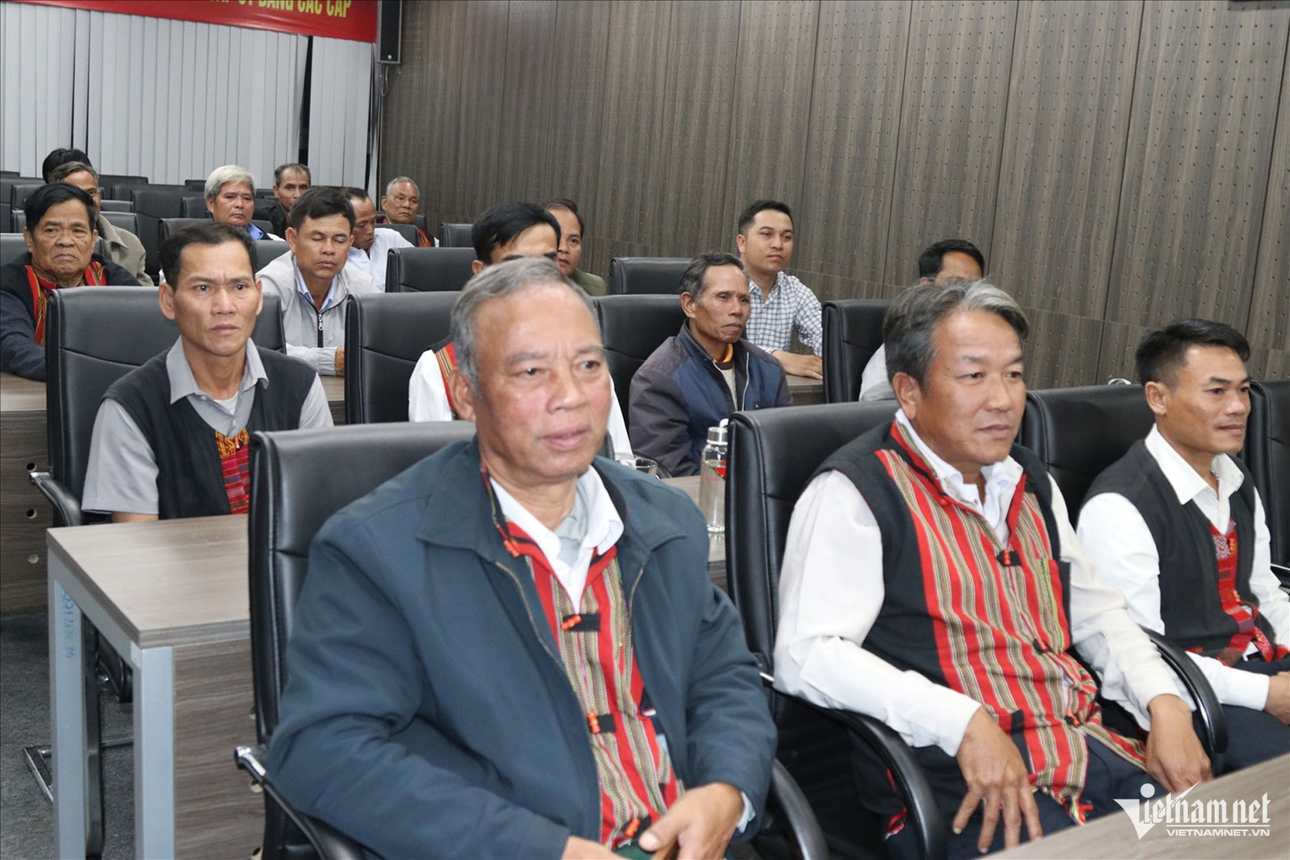 W-Y Thông 1212 2.jpg