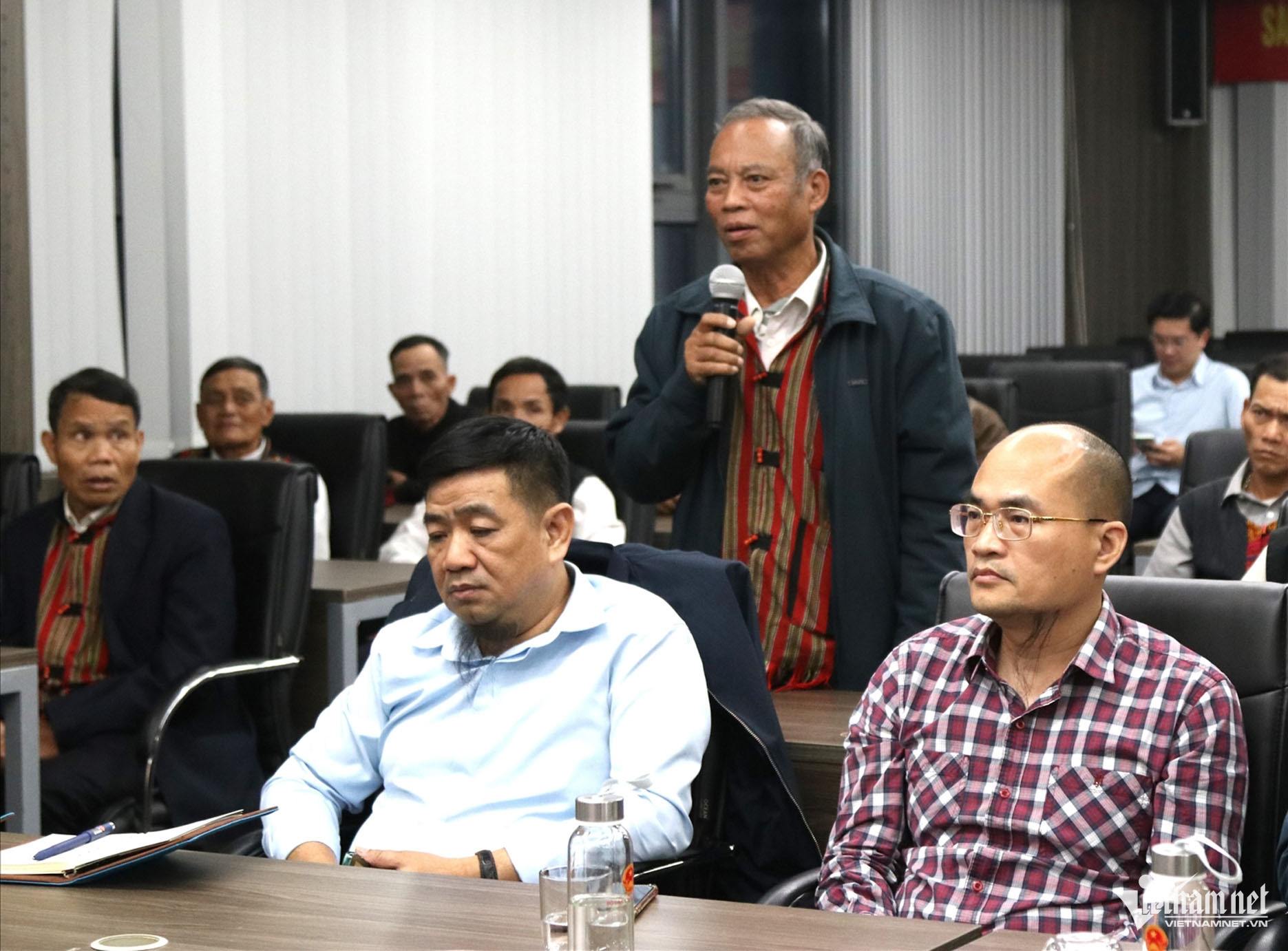 W-Y Thông 1212 3.jpg