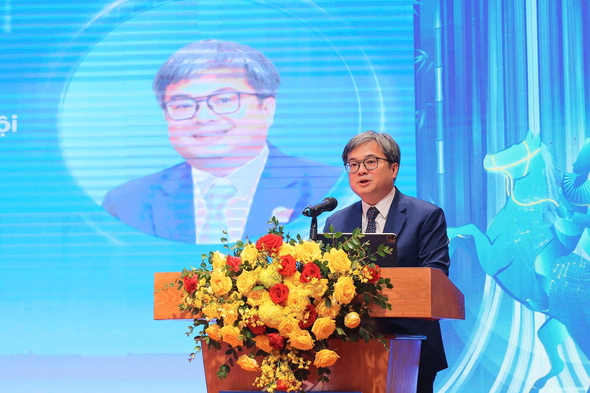 1312 Pho Chu tich HN.jpg