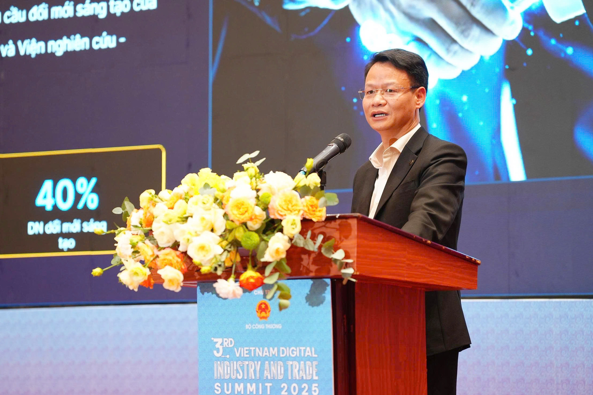 chuyen doi kep linh vuc cong nghiep.jpg