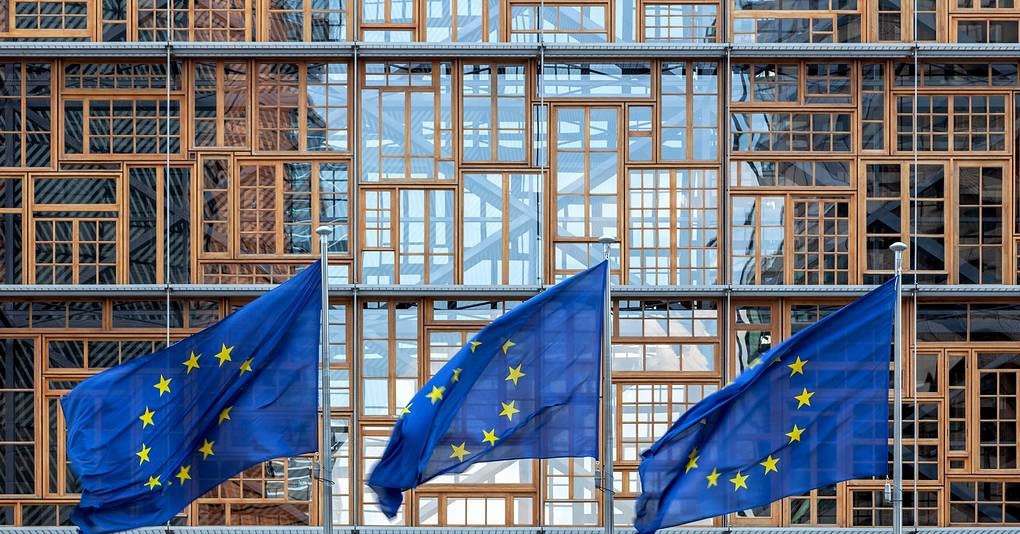 EU đóng băng vô thời hạn 246 tỷ USD tài sản của Nga