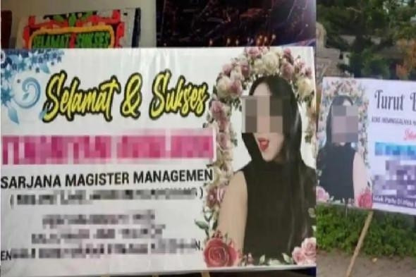 Người vợ đặt tấm biển 'tiểu tam' tại lễ tốt nghiệp gây xôn xao mạng xã hội