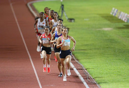 nguyen thi oanh hcv chay 5000m 9.jpg