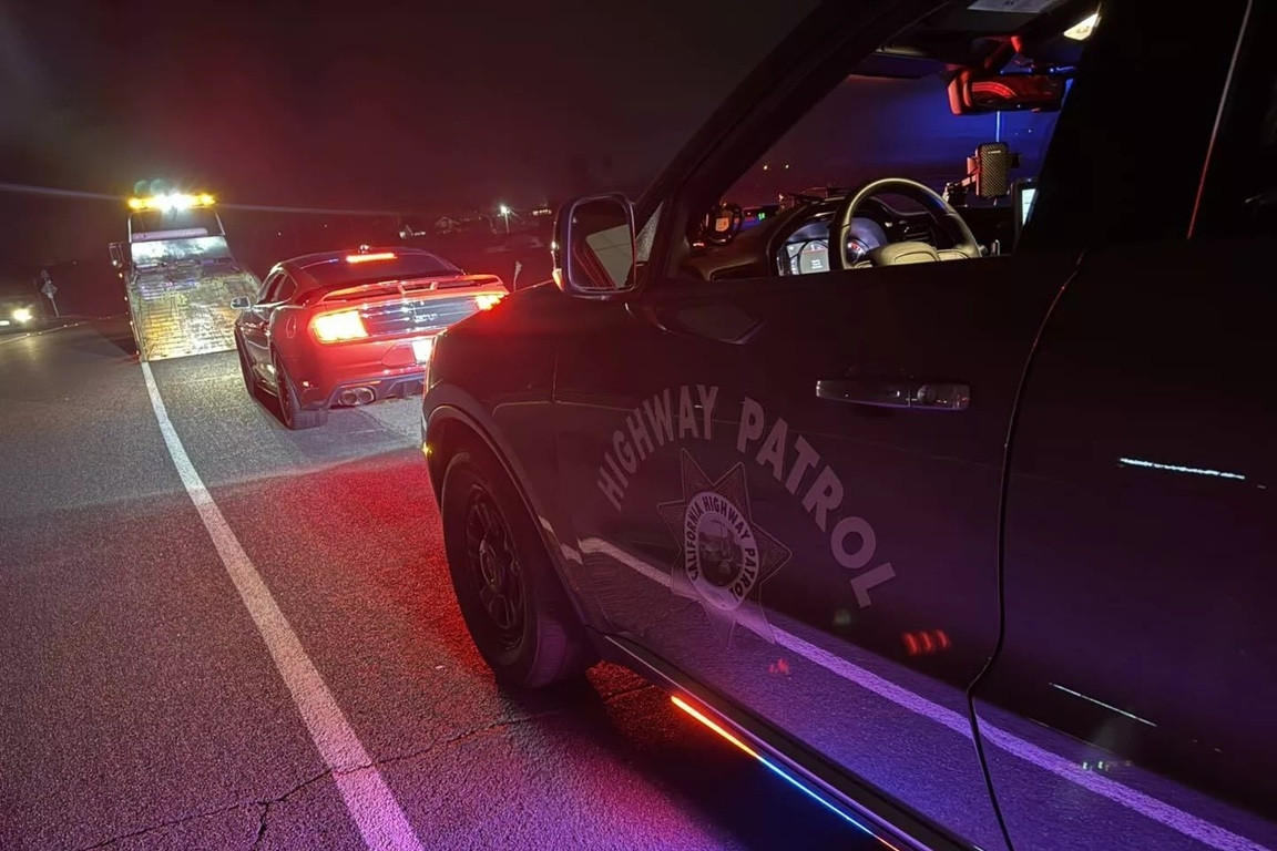 Nhận xe được 1 tiếng, chủ xe Ford Mustang lập tức bị bắt vì lái quá tốc độ