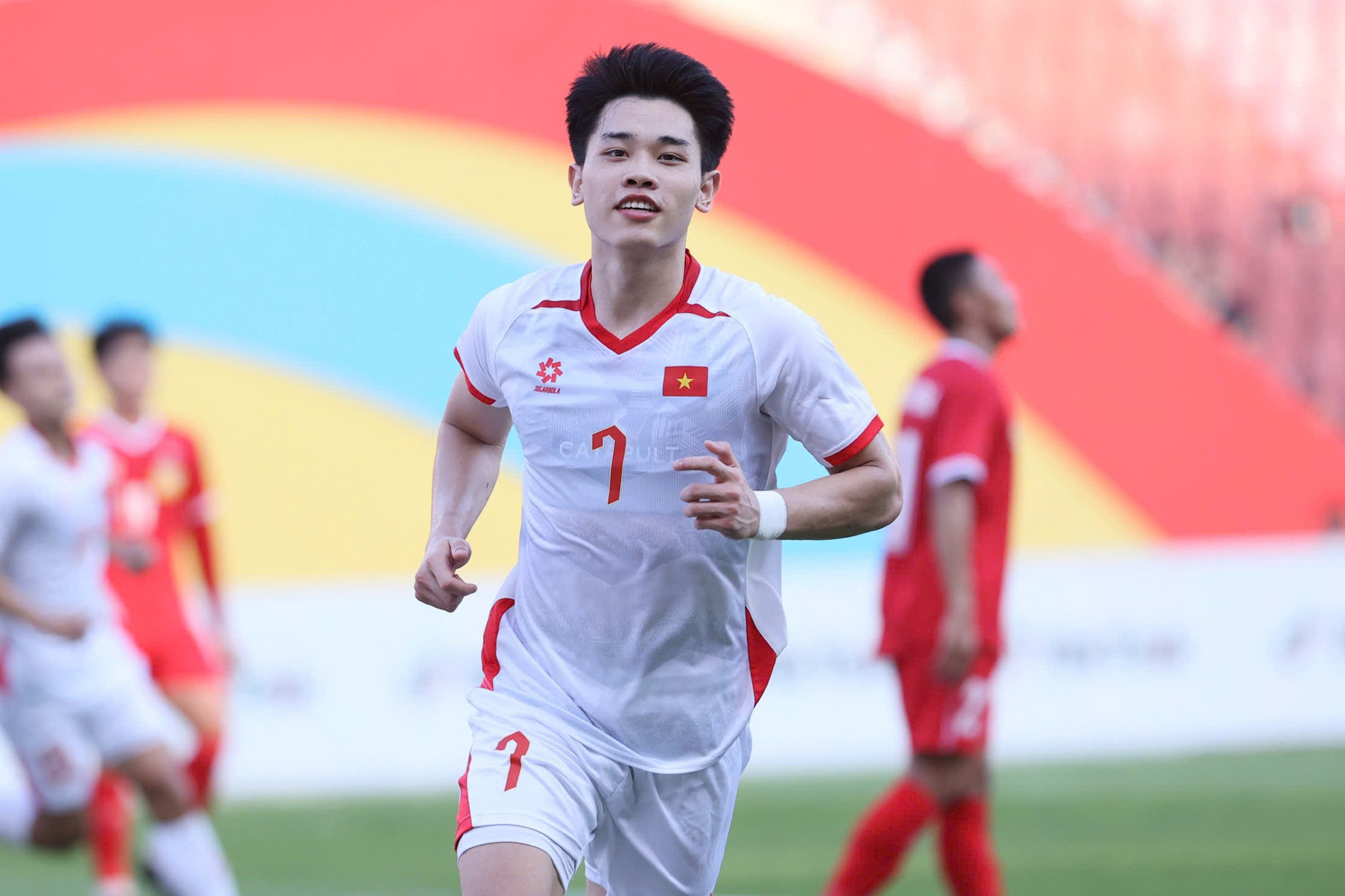 U22 Việt Nam: Cẩn thận 'chiêu' của Philippines với Đình Bắc