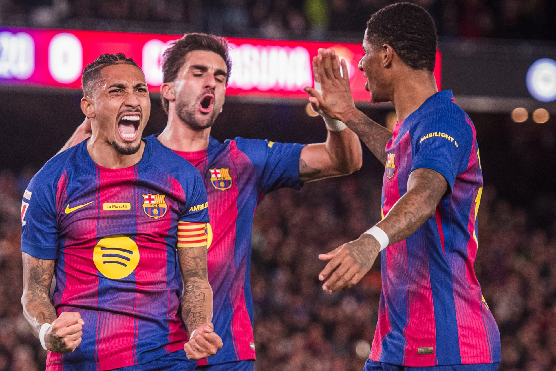 Barca hơn Real Madrid 7 điểm: Hãy trao Quả bóng vàng cho Raphinha