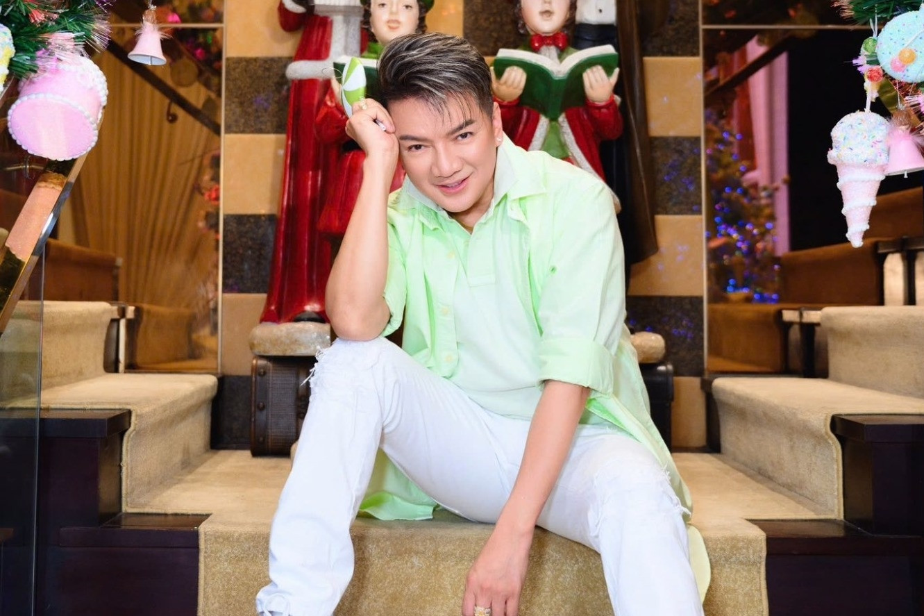 Đàm Vĩnh Hưng tạm biệt căn biệt thự trăm tỷ sau 17 năm gắn bó