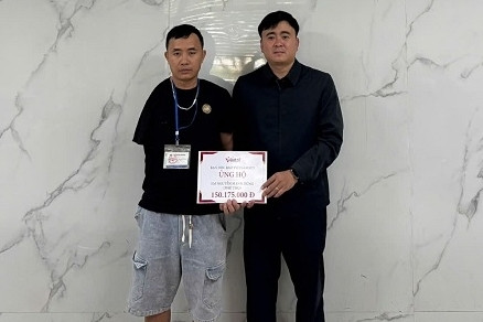 Được bạn đọc giúp đỡ hơn 150 triệu đồng, em Dũng có thêm động lực chữa bệnh