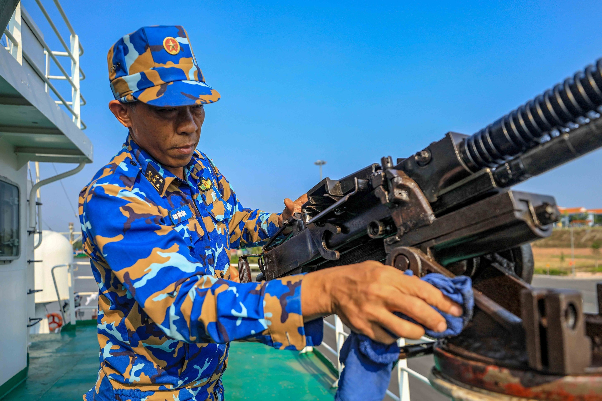 Một ngày bình dị nơi đầu sóng của những người lính Hải quân Vùng 2