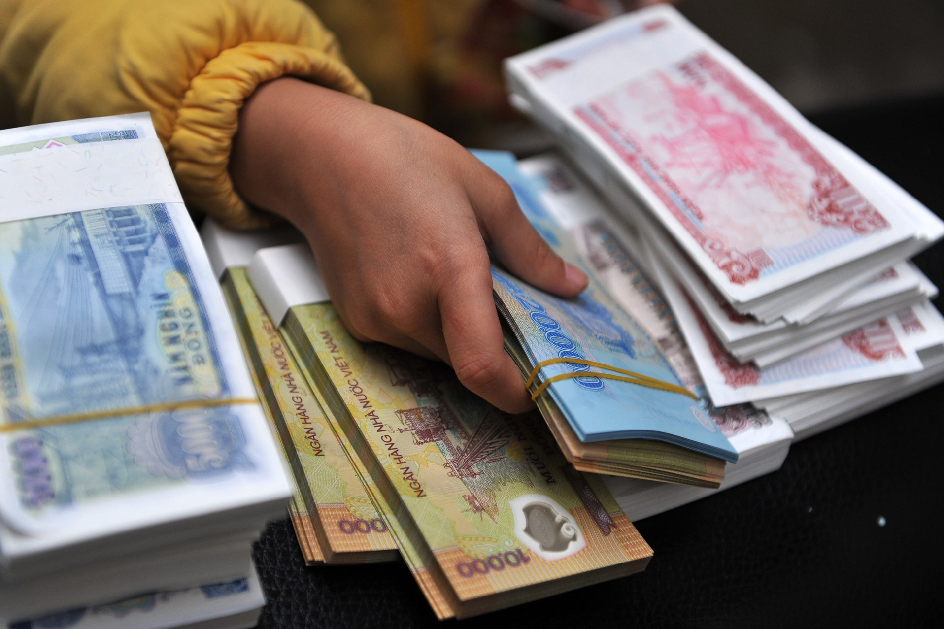 Nhiều nhóm thu nhập hết lo nộp thuế; ‘chốt’ doanh thu miễn thuế 500 triệu/năm