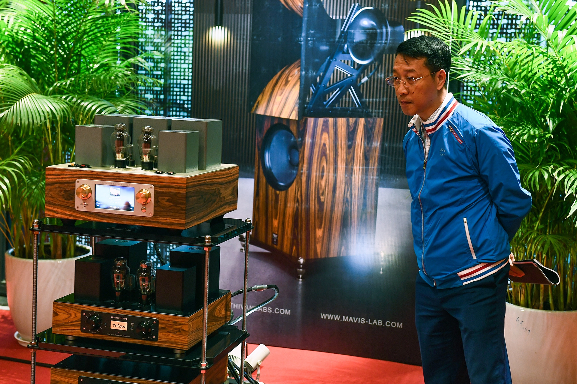 Những cặp loa tiền tỷ gây choáng cho khách tham quan tại AVShow Hà Nội 2025