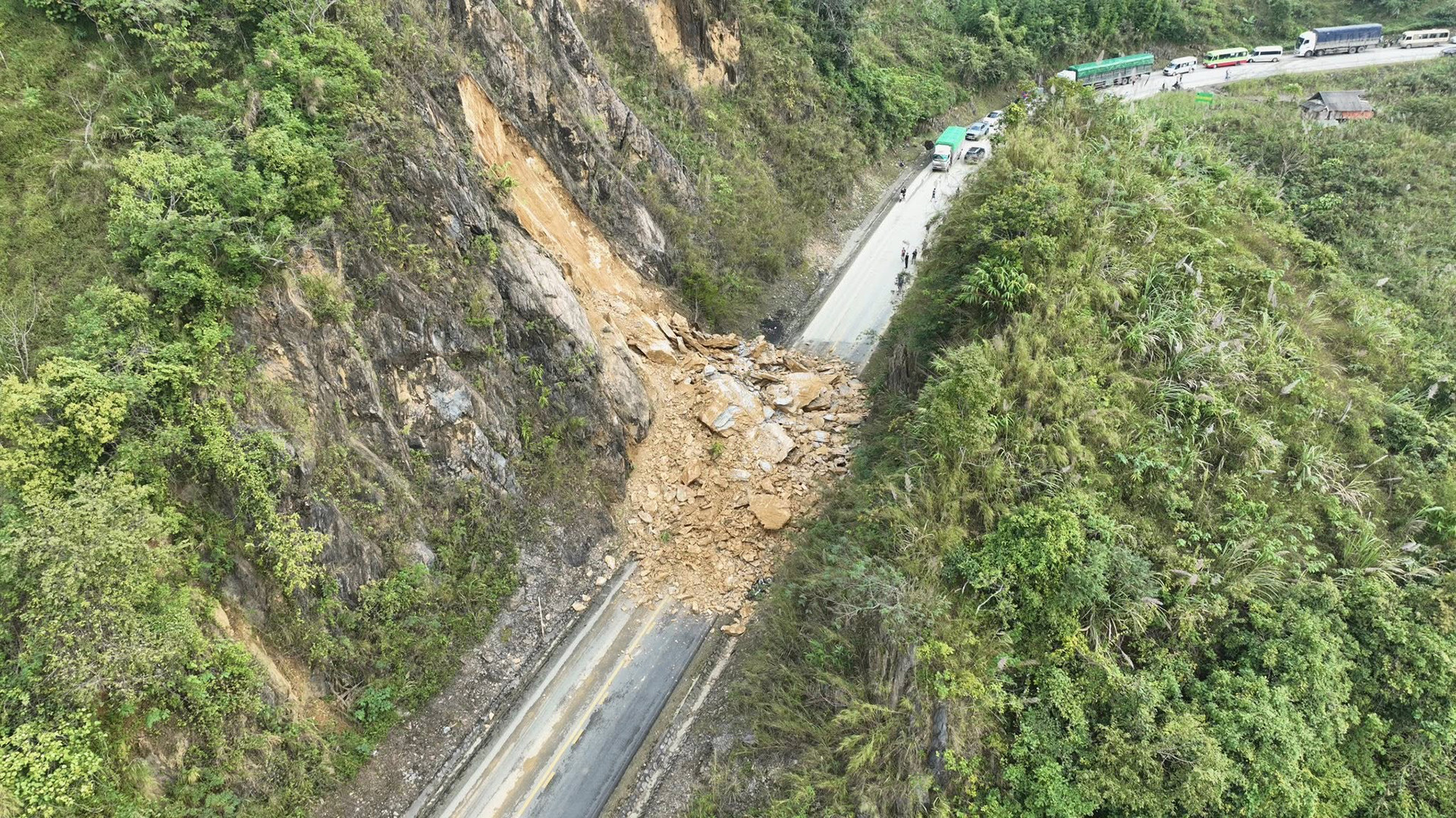 sat lo mai chau 2.jpg