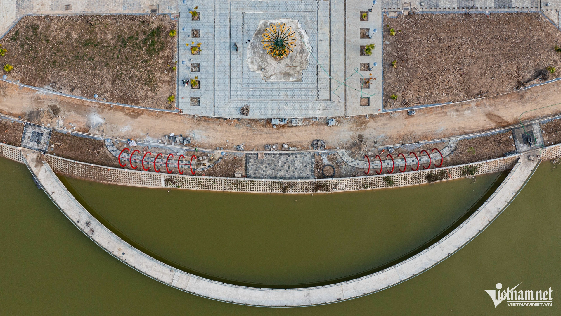 W-cong vien Gia lam Ha noi 10.jpg