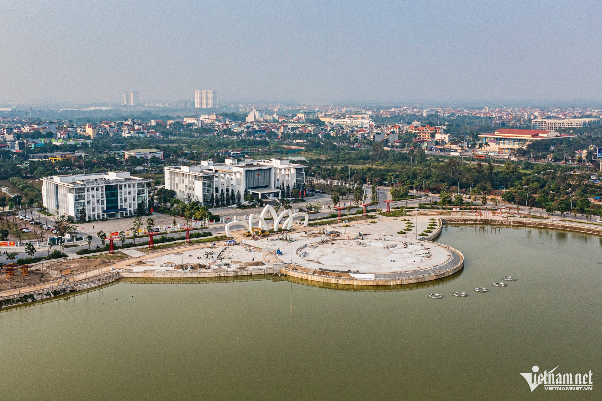 W-cong vien Gia lam Ha noi 11.jpg