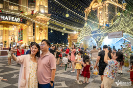 W-giáng sinh TPHCM 19.jpg