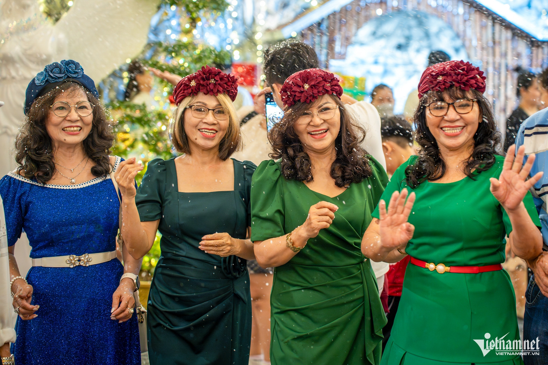 W-giáng sinh TPHCM 5.jpg