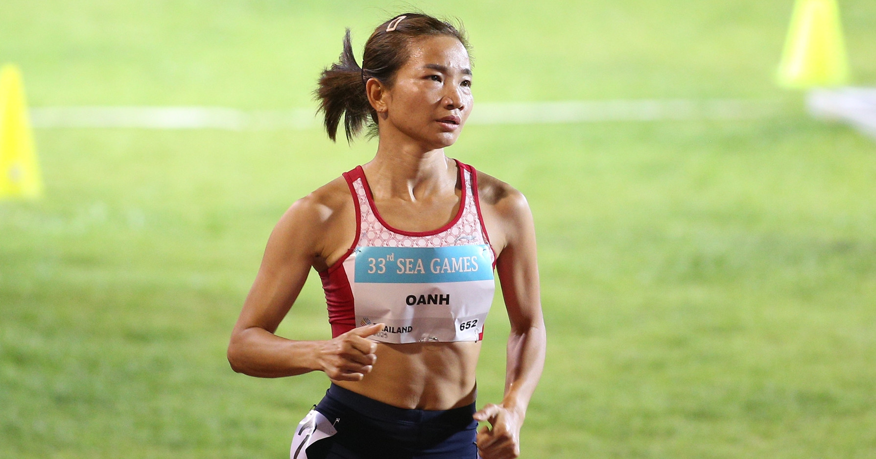 SEA Games ngày 15/12: Nguyễn Thị Oanh tranh tài...