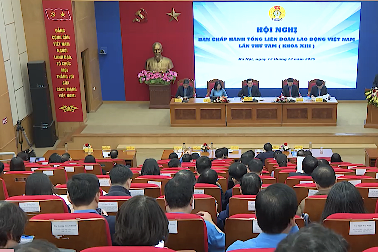 Liên đoàn Lao động TP.HCM đề xuất phân lại lương tối thiểu vùng