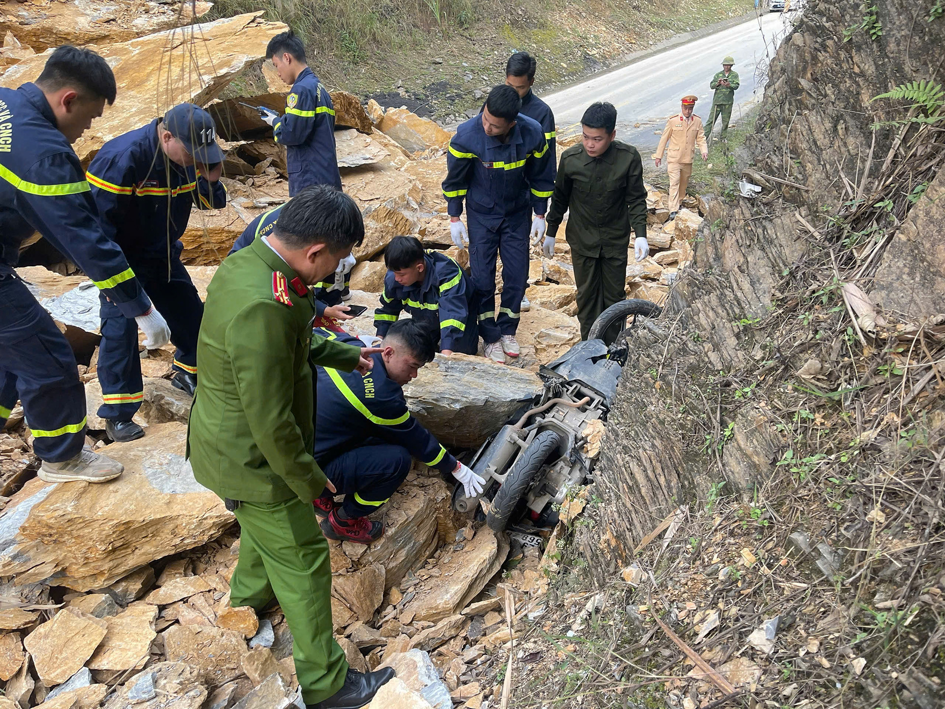 sat lo mai chau 4.jpg