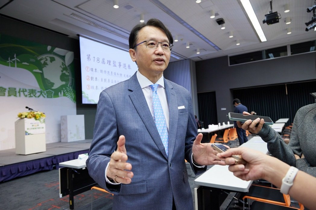 acer chairman chen junsheng.jpg