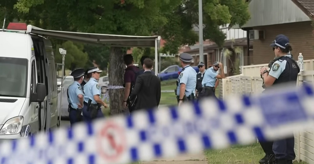 Australia phát hiện 2 nghi phạm xả súng có liên hệ với nhóm khủng bố IS