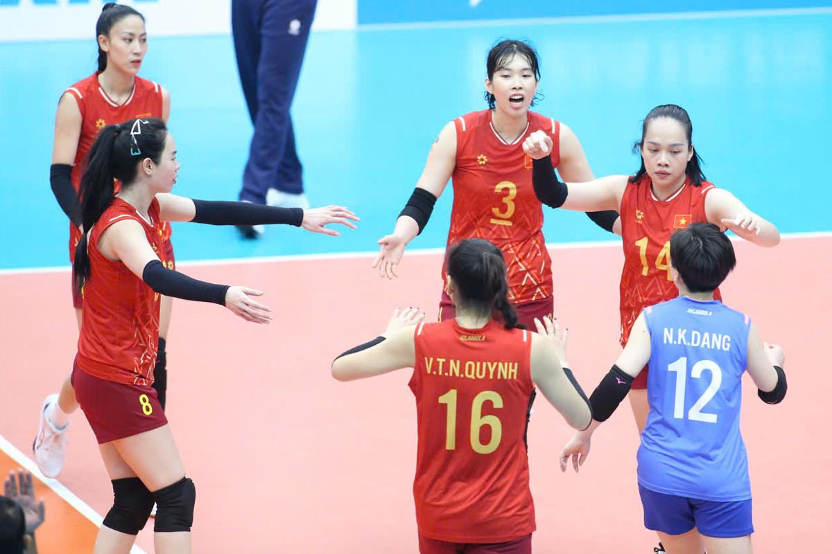 Bong chuyen nu Viet Nam Thai Lan 2.jpg