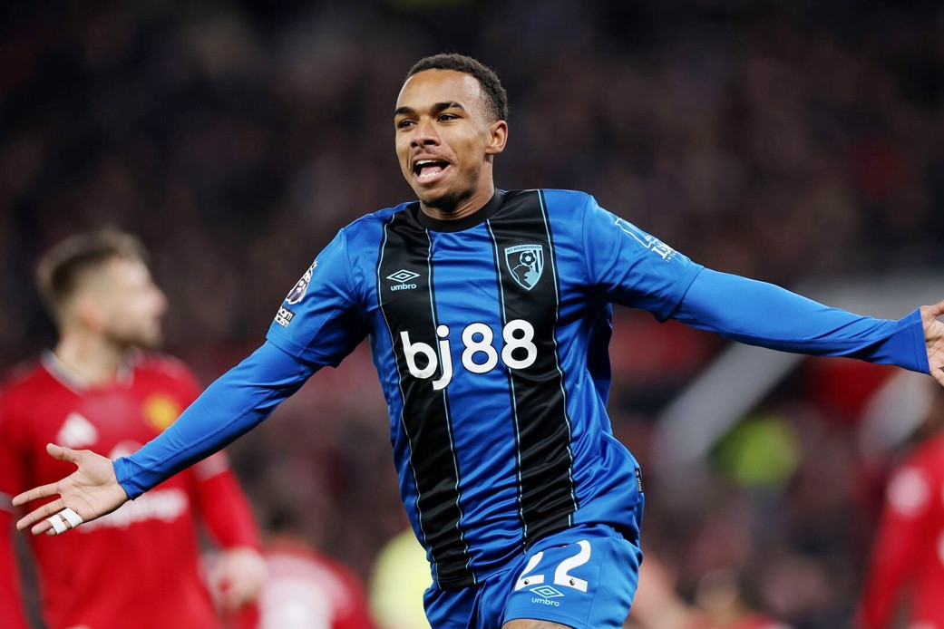 MU hòa Bournemouth sau màn rượt đuổi tỷ số 'điên rồ'