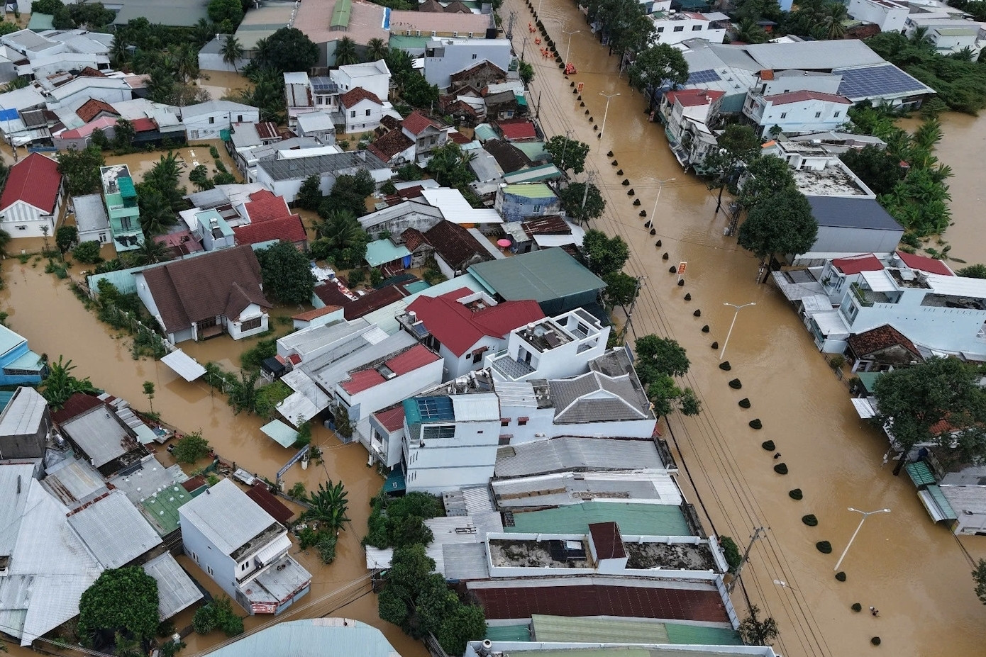 Mùa mưa bão 2025 phá vỡ nhiều kỷ lục: Chuyên gia kể thời điểm dự báo 'căng não' nhất