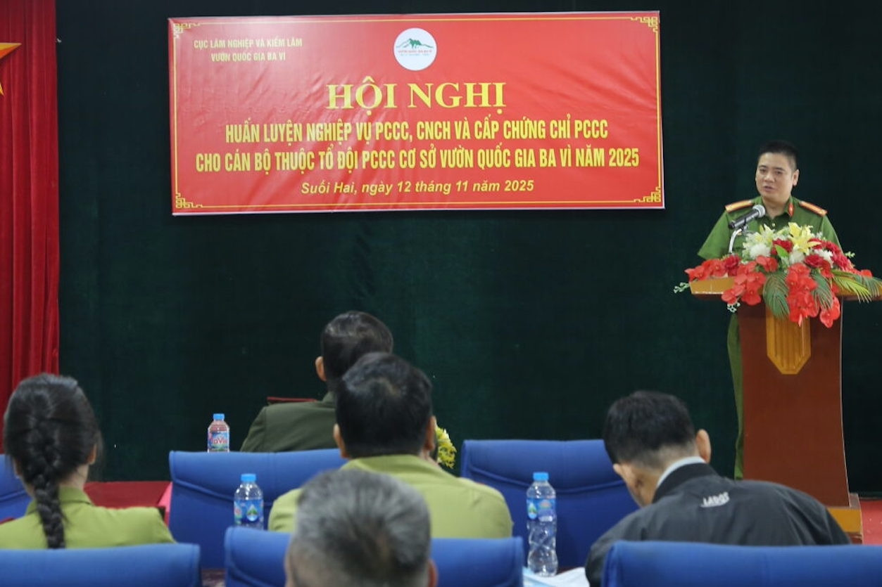 Nâng cao kiến thức phòng cháy, chữa cháy cho cán bộ Vườn Quốc gia Ba Vì