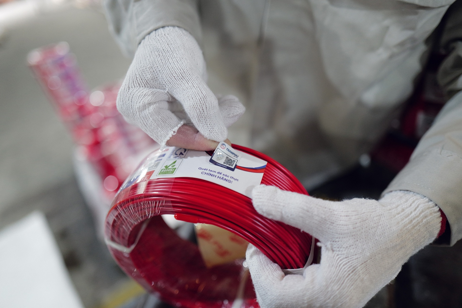 Quét tem khiên, nhận biết dây cáp điện Trần Phú chính hãng