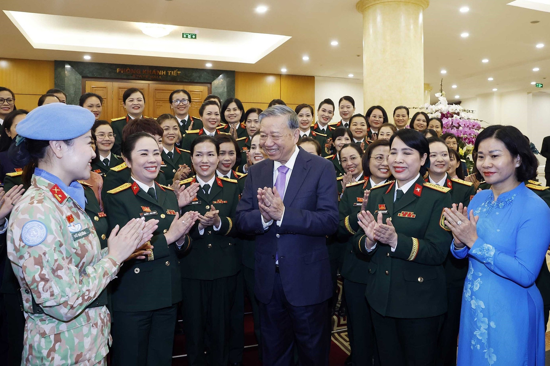 Tổng Bí thư Tô Lâm: Phấn đấu mỗi cá nhân phụ nữ Quân đội là một gương sáng