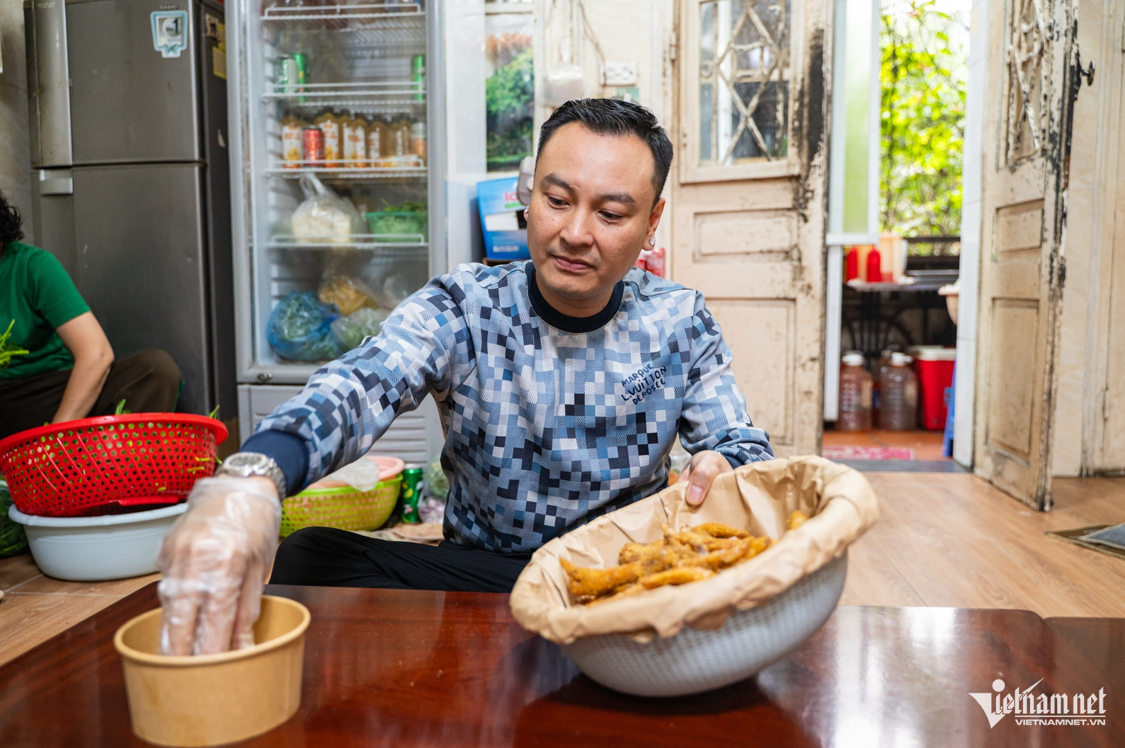 W-chân gà ngõ phố huế.jpg