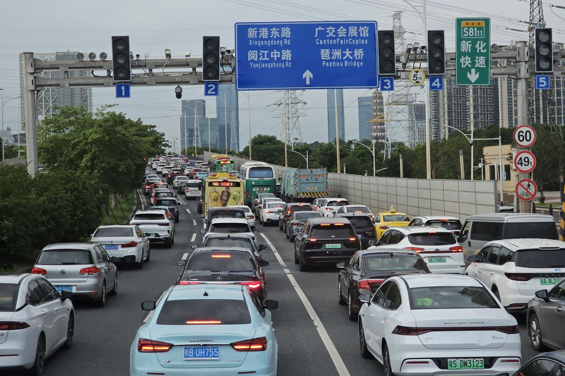 Xe năng lượng mới: Quân bài chiến lược chống ô nhiễm không khí của Trung Quốc