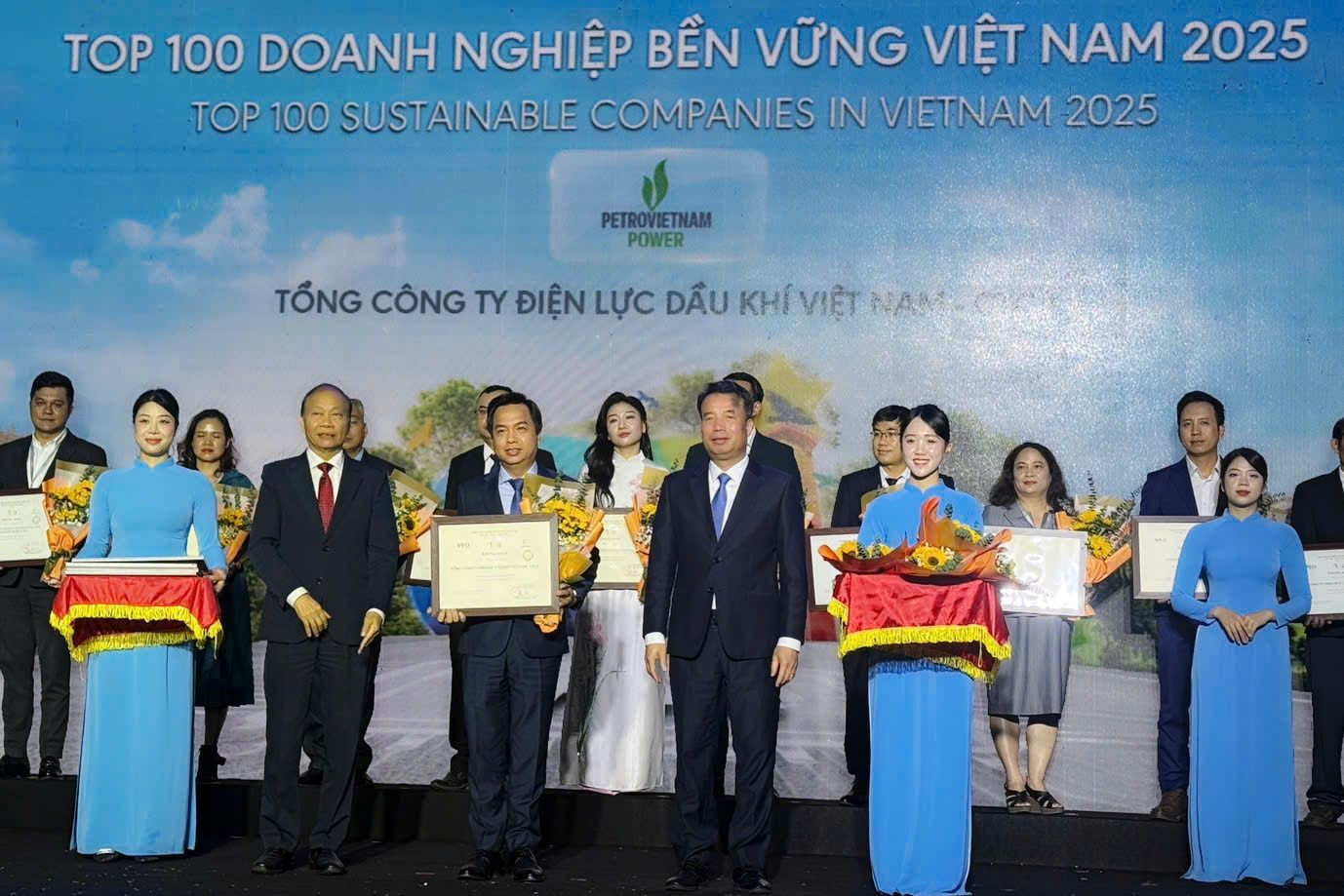 PV Power lần thứ 6 liên tiếp được vinh danh Top 100 Doanh nghiệp Bền vững