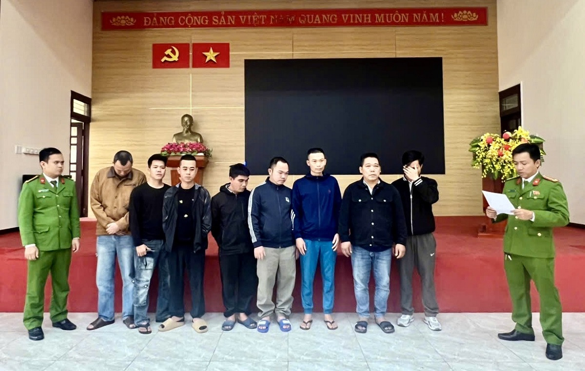 ảnh đánh bạc.jpeg