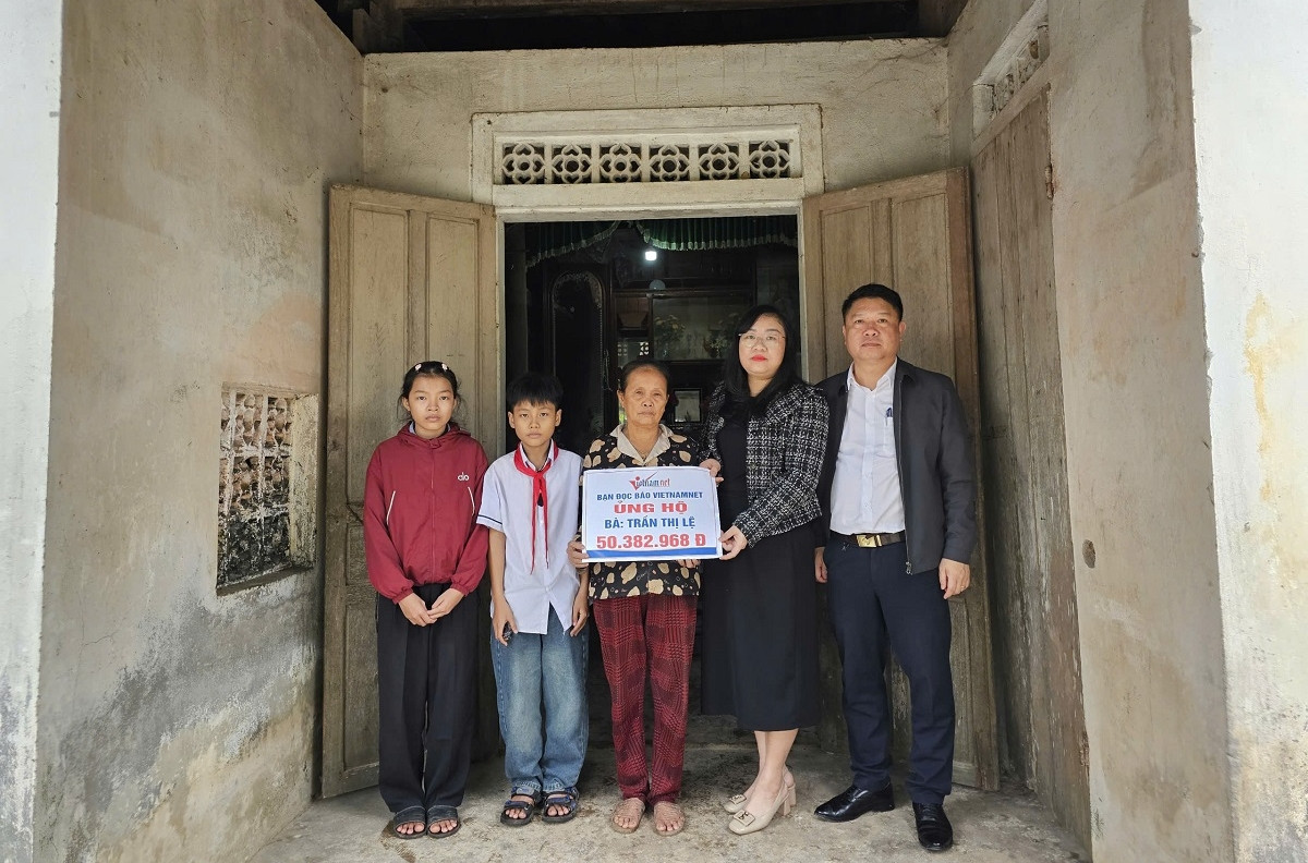 Bạn đọc giúp đỡ gia đình bà Trần Thị Lệ ở Quảng Bình hơn 50 triệu đồng