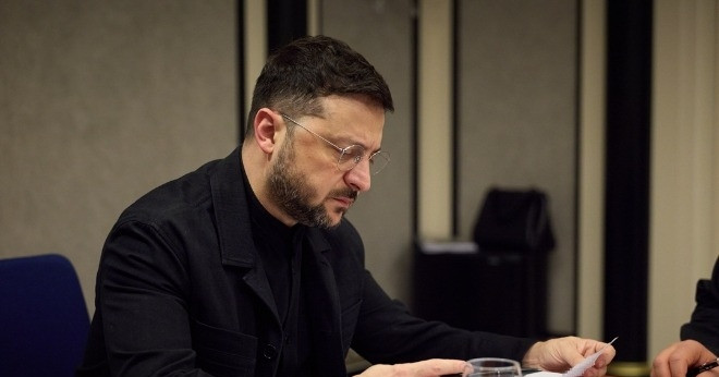 EU nói bê bối tham nhũng buộc Tổng thống Ukrain...