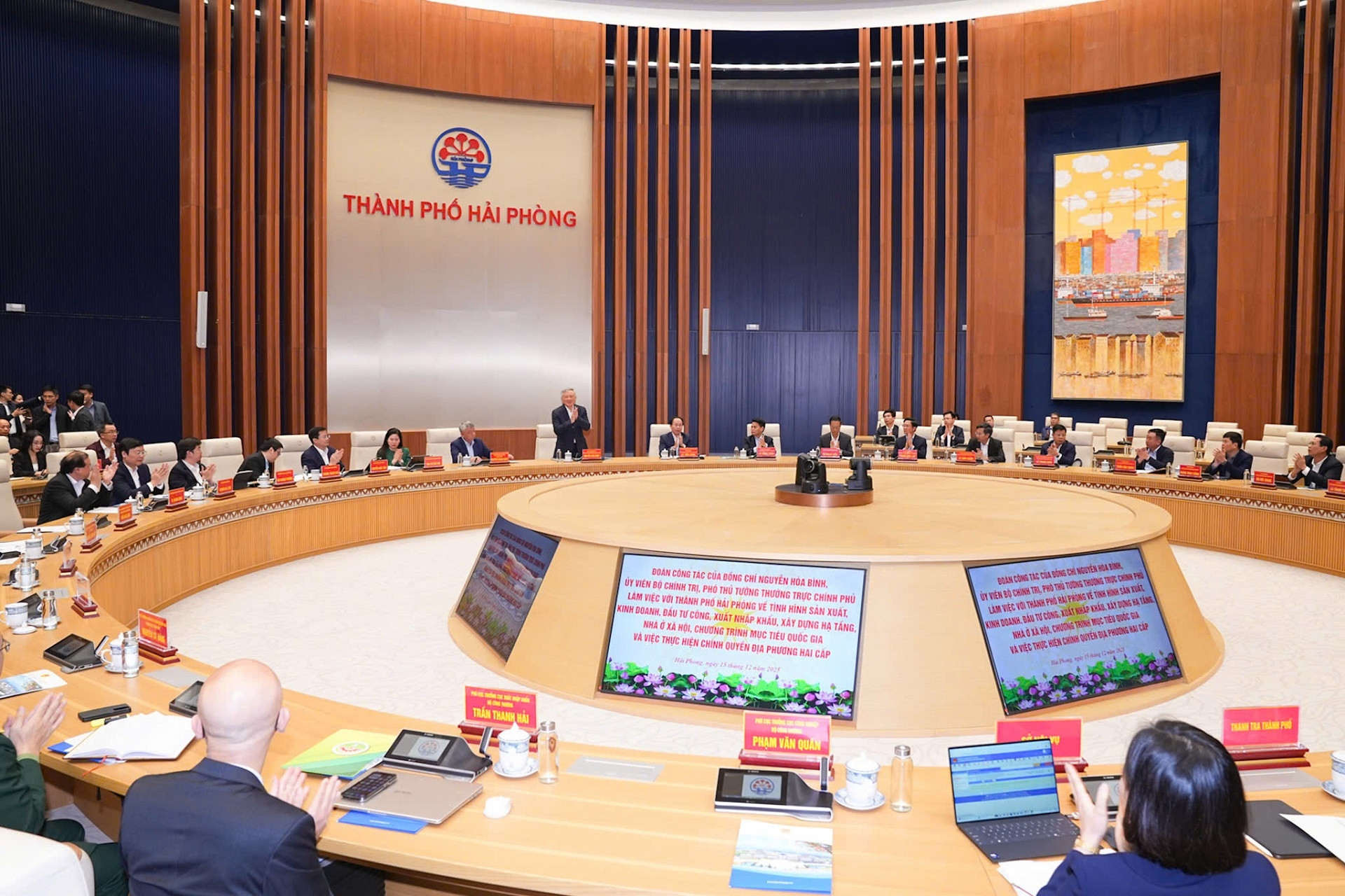 Hải Phòng cần tiếp tục thúc đẩy phát triển, duy trì mục tiêu tăng trưởng cao