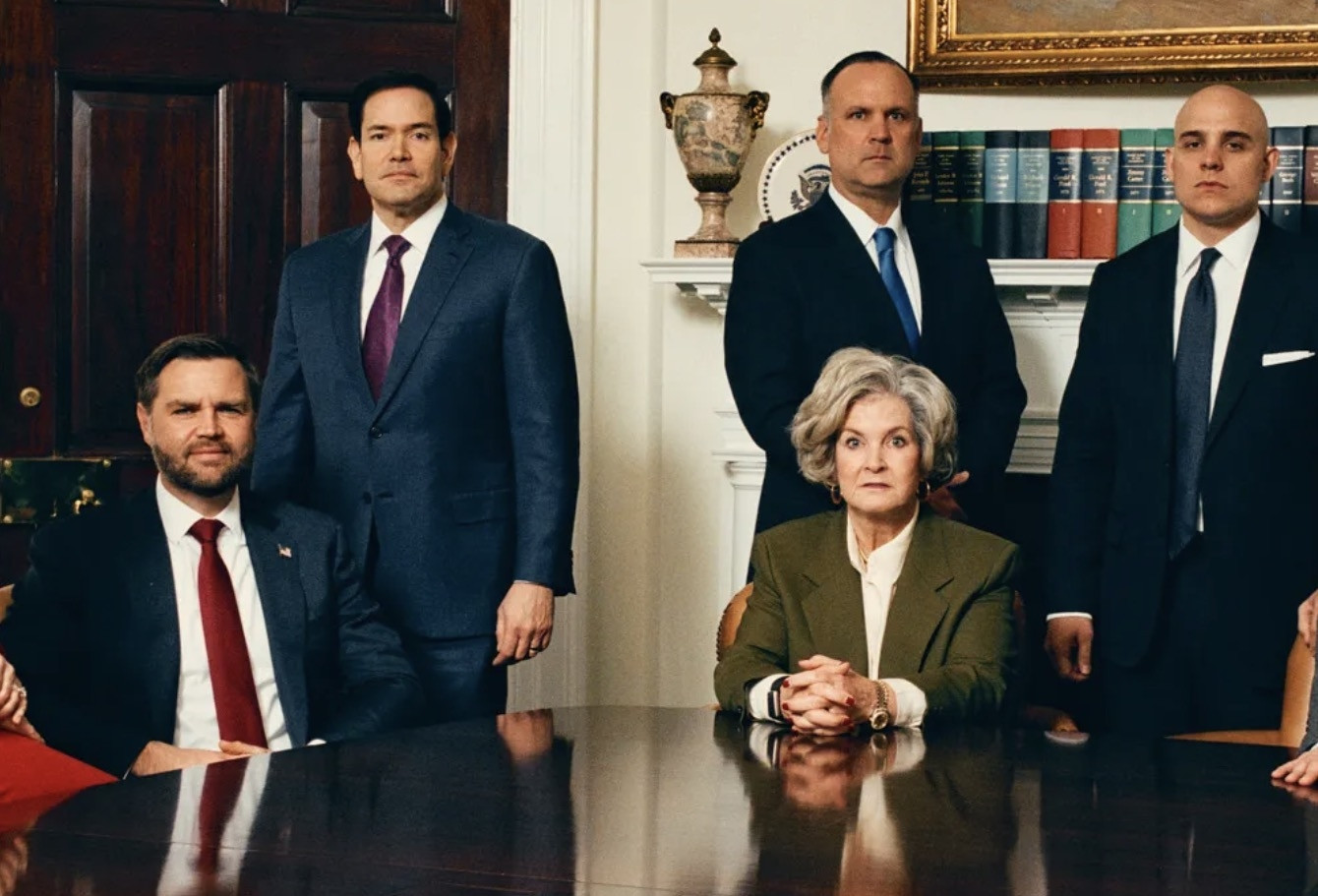 Quan chức Mỹ hé lộ mục tiêu thật sự của chiến dịch tấn công tàu gần Venezuela