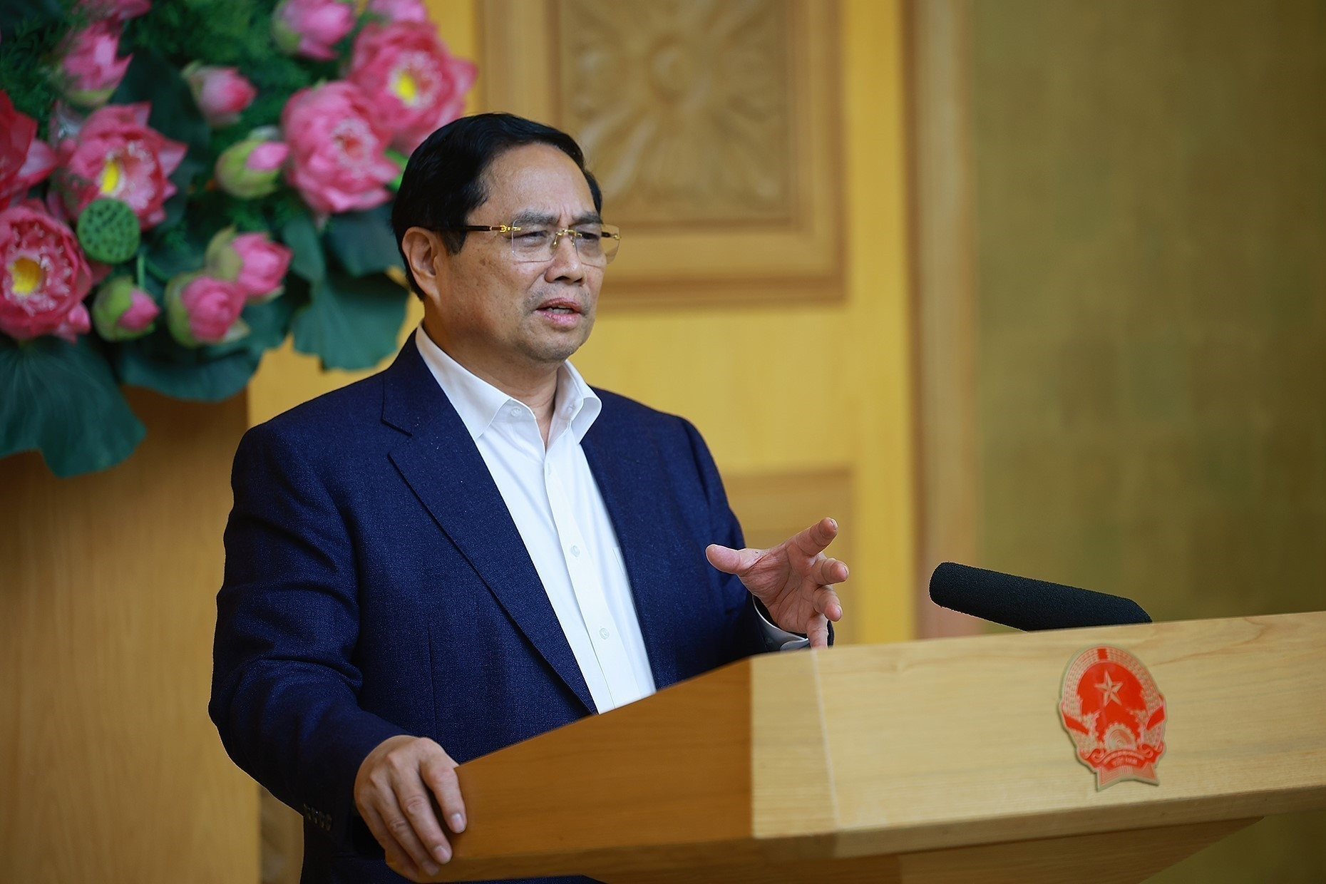 Thủ tướng: Không có lý do trì hoãn xây sửa nhà cho người dân bị thiên tai