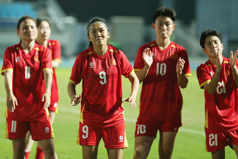 Thua cay đắng, tuyển nữ Việt Nam tuột tấm HCV SEA Games