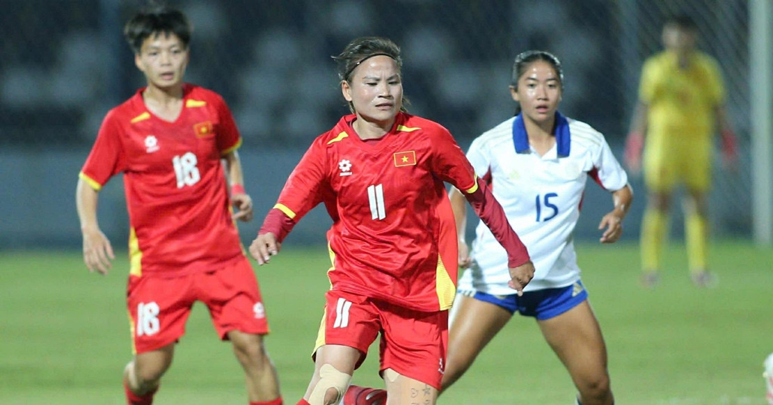 Trực tiếp nữ Việt Nam 0-0 Philippines: Bích Thùy bị &amp;apos;cướp oan&amp;apos; bàn thắng (H1)