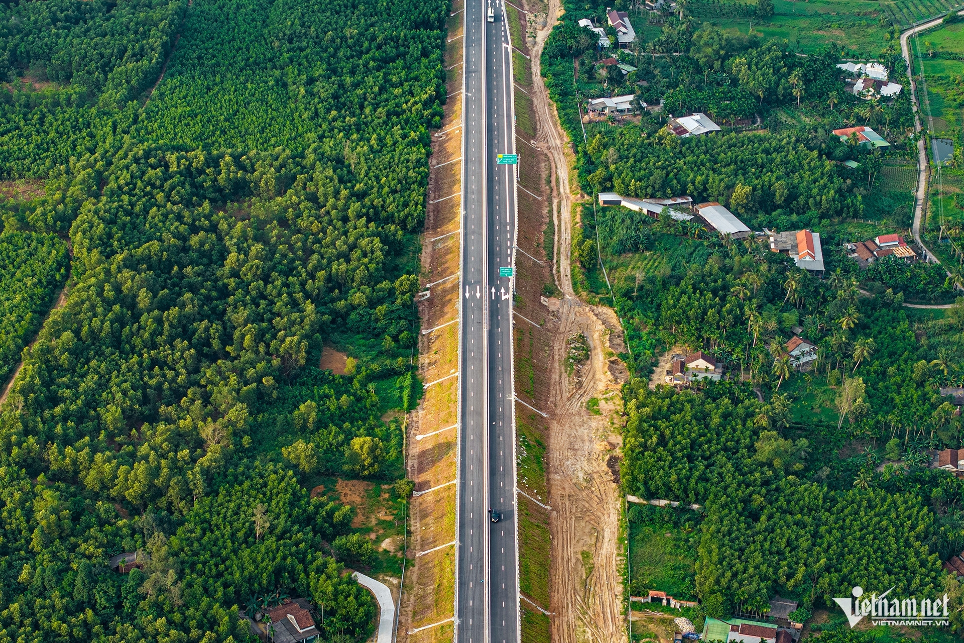  Việt Nam cán mốc 3.000km cao tốc: Kỳ tích hạ tầng sau hơn 20 năm 