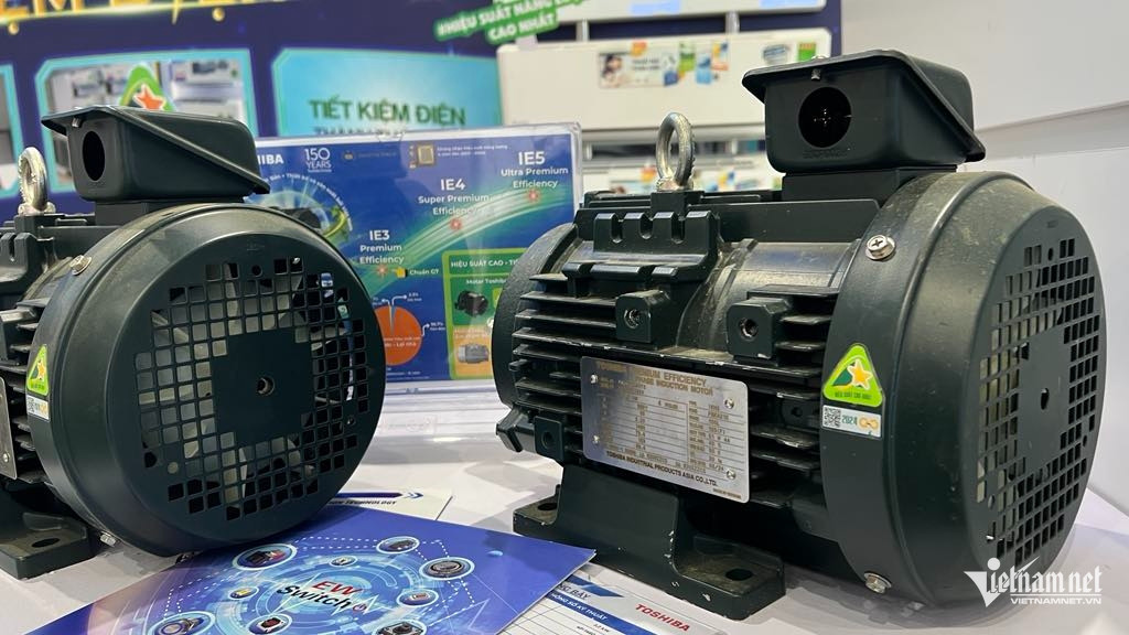 Box https://static-images.vnncdn.net/vps_images_publish/000001/000003/2025/12/17/w-anh-7-seeg-va-cdx-602.jpg