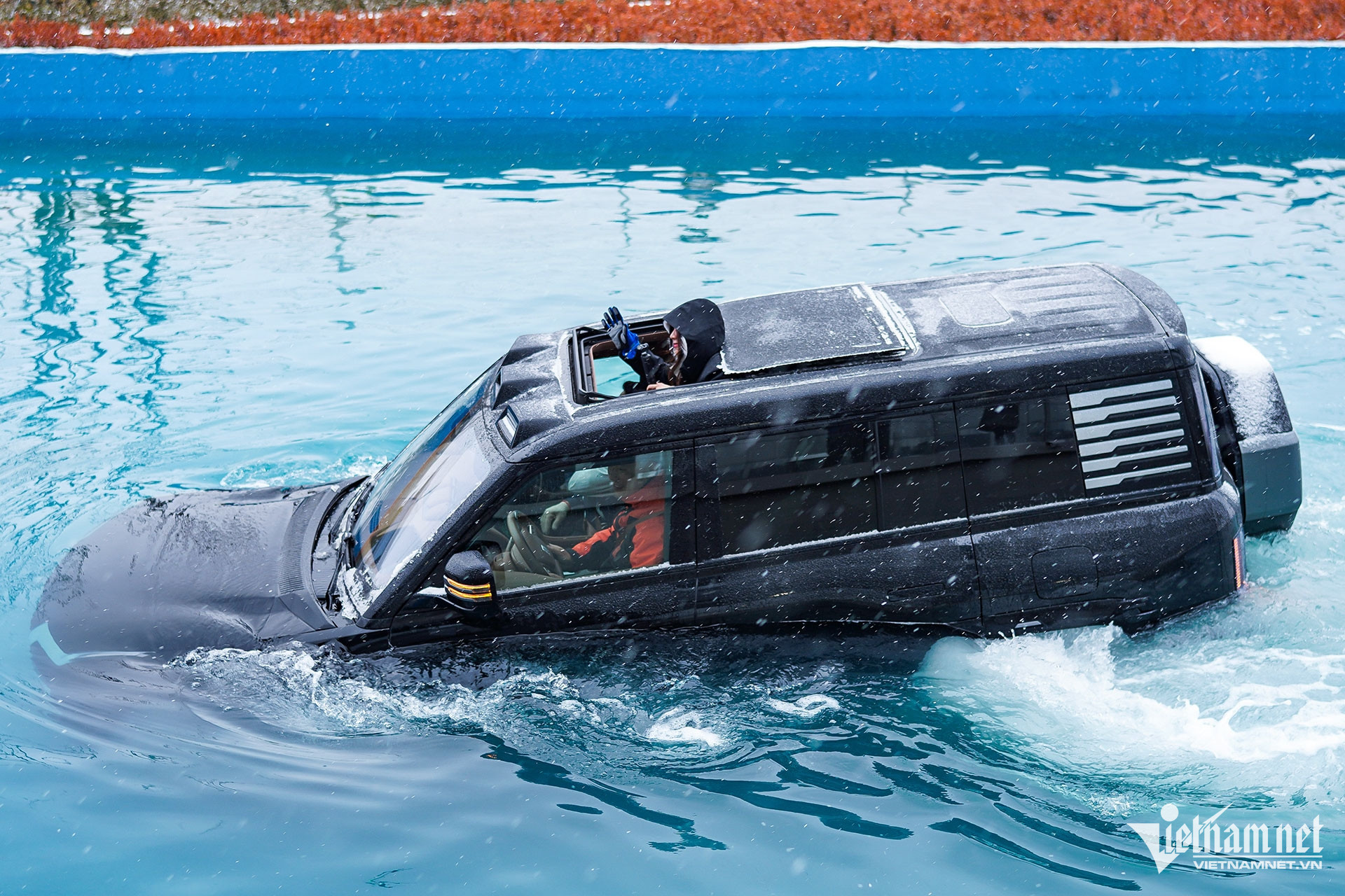 W-YangWang U8 Vietnamnet (1).jpg