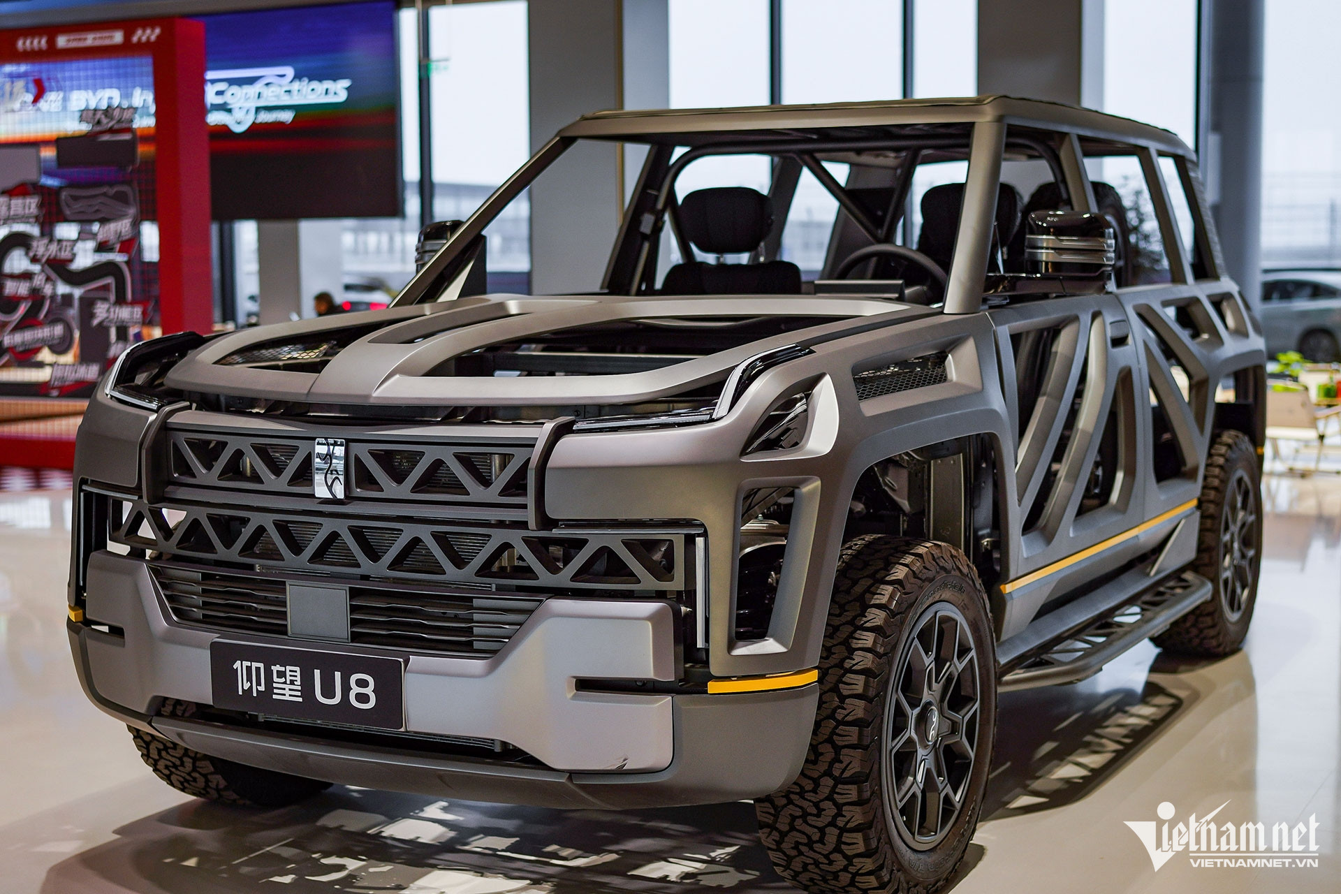 W-YangWang U8 Vietnamnet (2).jpg