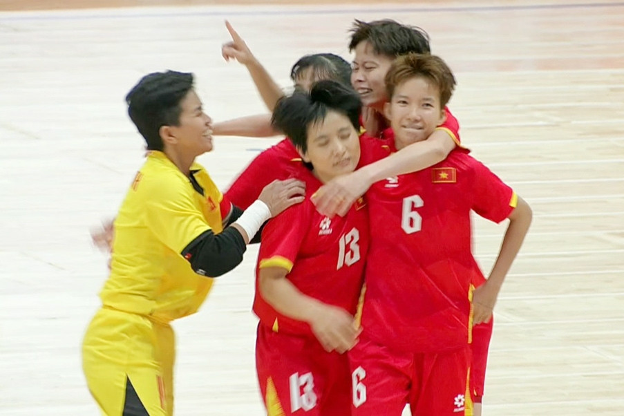 Bảng tổng sắp huy chương SEA Games ngày 18/12: Futsal, cầu mây giành HCV lịch sử